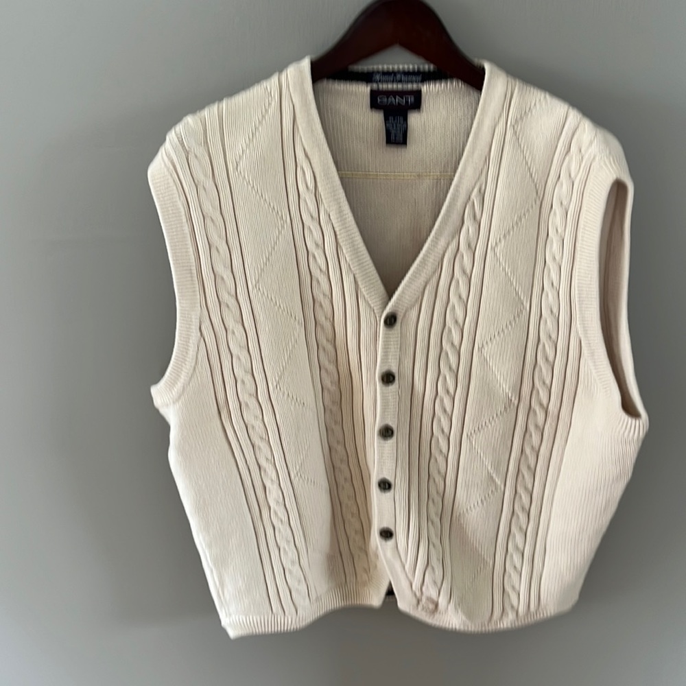 GANT hand framed button up sweater vest